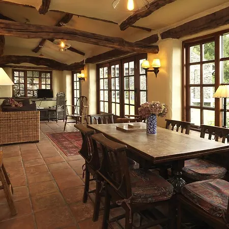 Summerhill * Windermere